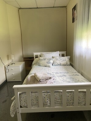 5 bedrooms, travel cot, WiFi