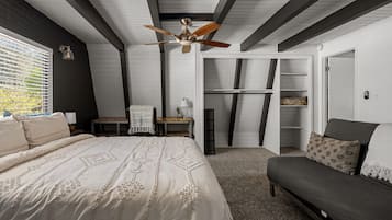 3 soverom, skrivebord, reiseseng for barn og wi-fi (inkludert)