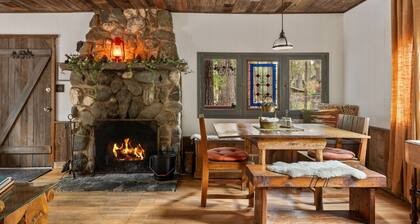 Rustic Retreat|Pets OK, Near Village, Fireplace