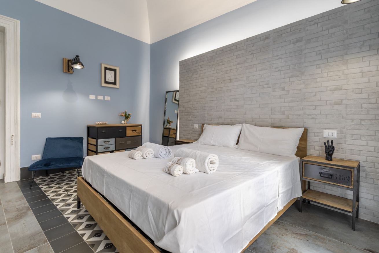 1 slaapkamer, een strijkplank/strijkijzer, wifi, beddengoed