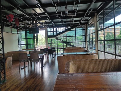 Chang's Resort