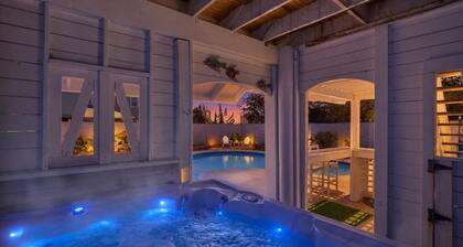 Luxury Sandbridge Retreat | Pool, Hot Tub, Game Room, Walk to Beach SP305