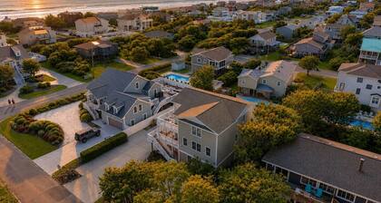 Luxury Sandbridge Retreat | Pool, Hot Tub, Game Room, Walk to Beach SP305