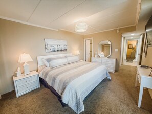 3 bedrooms, iron/ironing board, Internet