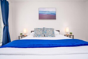3 bedrooms, free WiFi, bed sheets - Lovely 3-bed House Perfect for Groups or Families (San Antonio)
