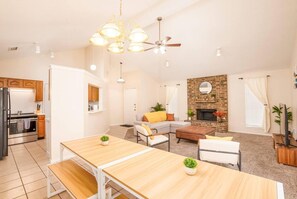 House, Multiple Beds | Living room - Lovely 3-bed House Perfect for Groups or Families (San Antonio)