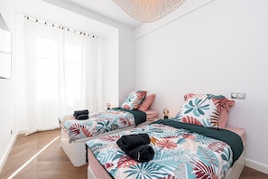 2 chambres, fer et planche à repasser, lit parapluie, Wi-Fi gratuit