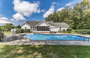 Piscina a l'aire lliure 