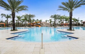 A heated pool - Mickey’s Haven 5 Bdrm/4 Bath in Solterra #2355 (Davenport)