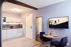 雪櫃、微波爐、洗碗機、咖啡機/沖茶器