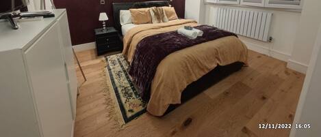 2 chambres, lit parapluie, Wi-Fi, draps fournis