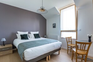 4 Schlafzimmer, Bügeleisen/Bügelbrett, kostenloses WLAN, Bettwäsche