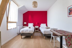 4 habitaciones, tabla de planchar con plancha y wifi gratis 