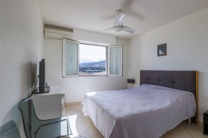 2 chambres, fer et planche à repasser, Wi-Fi gratuit