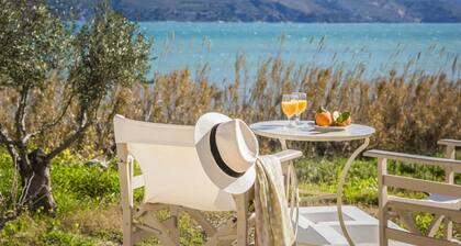 Apollonides Seafront Villa 1 “Aoede”