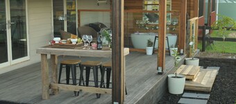 "Wagtail Nest"- Country Charm, Relaxing Retreat!