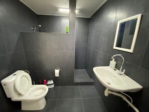 Apartment, 1 Queen Bed | Bathroom | Shower, towels - One Bedroom Apartment on Bonaire in Quit Area (Kralendijk)
