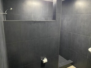 Apartment, 1 Queen Bed | Bathroom | Shower, towels - One Bedroom Apartment on Bonaire in Quit Area (Kralendijk)