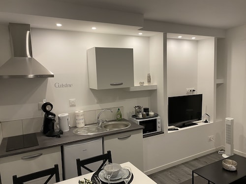 Superbe Appartement Avec Beau Coin Détente