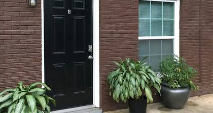 Suite 7, Sleep 6, Walk to Attractions in Uptown