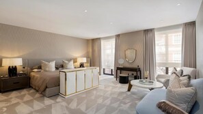 Apartment, Multiple Beds | 4 bedrooms, iron/ironing board, free WiFi, bed sheets - Inviting 4-bed Apartment in London (London)