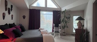 Quiet Beach front Condo - Beautiful views - Family or Couple orientated 