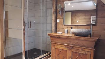 Shower, soap