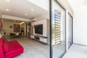 Smart TV - Cozy one bedroom on downtown district-5 minutes walk to the beach- (Playa del Carmen)