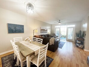 Smart TV, DVD player