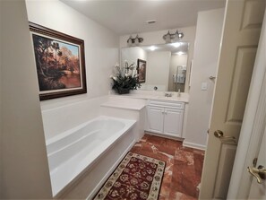 浴槽、ジェットバス