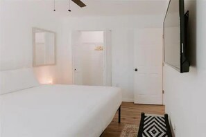 2 habitaciones, cuna de viaje, wifi gratis y ropa de cama 