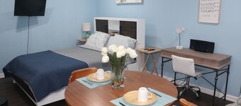 Lower Level Loft - Adorable Studio Apt. Near BWI