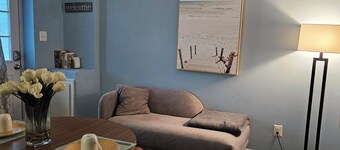 Lower Level Loft - Adorable Studio Apt. Near BWI