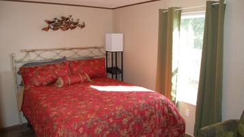 2 chambres, fer et planche à repasser, accès au Wi-Fi (inclus)