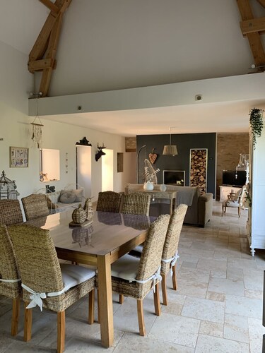 Quercynnoise de charme 6 personnes avec SPA privé sur terrain de 6000 m2