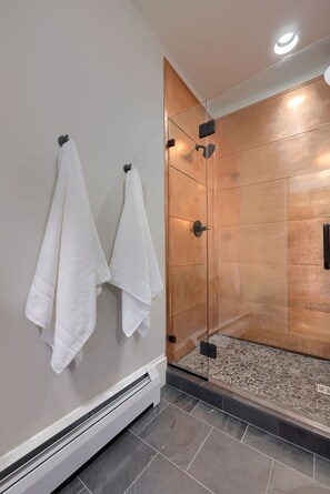 Hair dryer, towels, soap, toilet paper - The Tannery  
Swanky, eclectic and fun. (Lancaster)