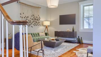 Smart TV y chimenea