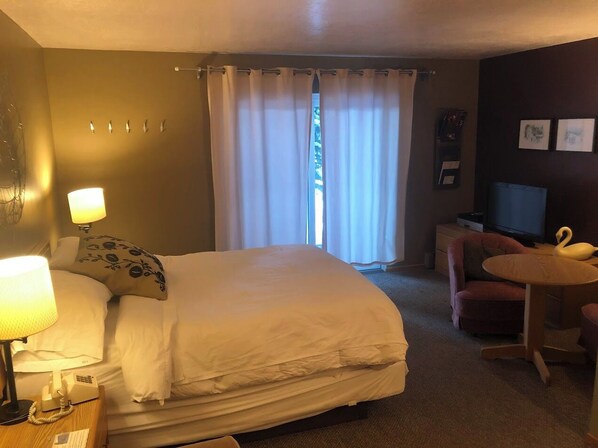 1 dormitorio, tabla de planchar con plancha, wifi gratis y ropa de cama