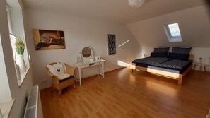 2 Schlafzimmer, Bügeleisen/Bügelbrett, kostenloses WLAN, Bettwäsche