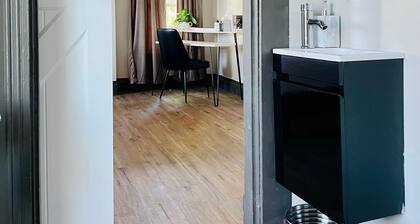 Suite Home Indiana #3 | KING 1BD/1BA Apartment