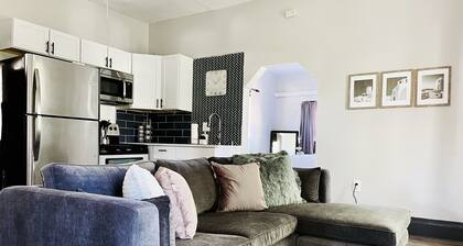 Suite Home Indiana #3 | KING 1BD/1BA Apartment