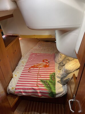 3 habitaciones, escritorio, wifi gratis y ropa de cama
