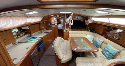 Luxury Yacht in FLORIDA KEYS