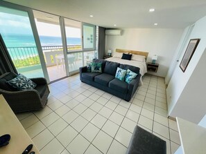 1 slaapkamer, een bureau, reisbedje, gratis wifi