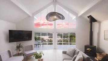 TV, fireplace, ping pong, smart speakers