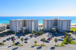Exterior - Enjoy Sunsets at Fully Equipped 2BR Condo at the Beach (Pensacola Beach)