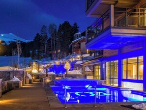 Indoor pool, outdoor pool