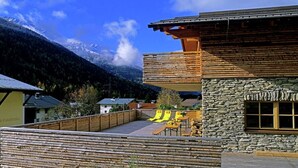 Balcony - Stunning 6-bed House in Sankt Anton am Arlberg (Sankt Anton am Arlberg)