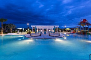 Piscine extérieure, piscine chauffée