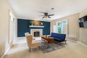 Smart TV, fireplace, video games, offices